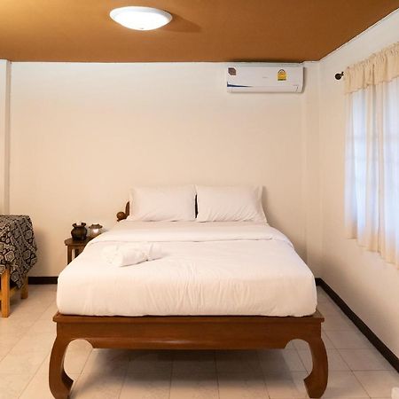 Past Tense Hostel Chiang Mai Exterior photo